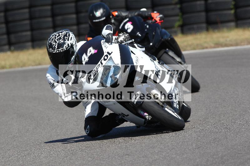Archiv-2022/50 09.08.2022 MSS und TÖFF Track Day ADR/Gruppe rot/44